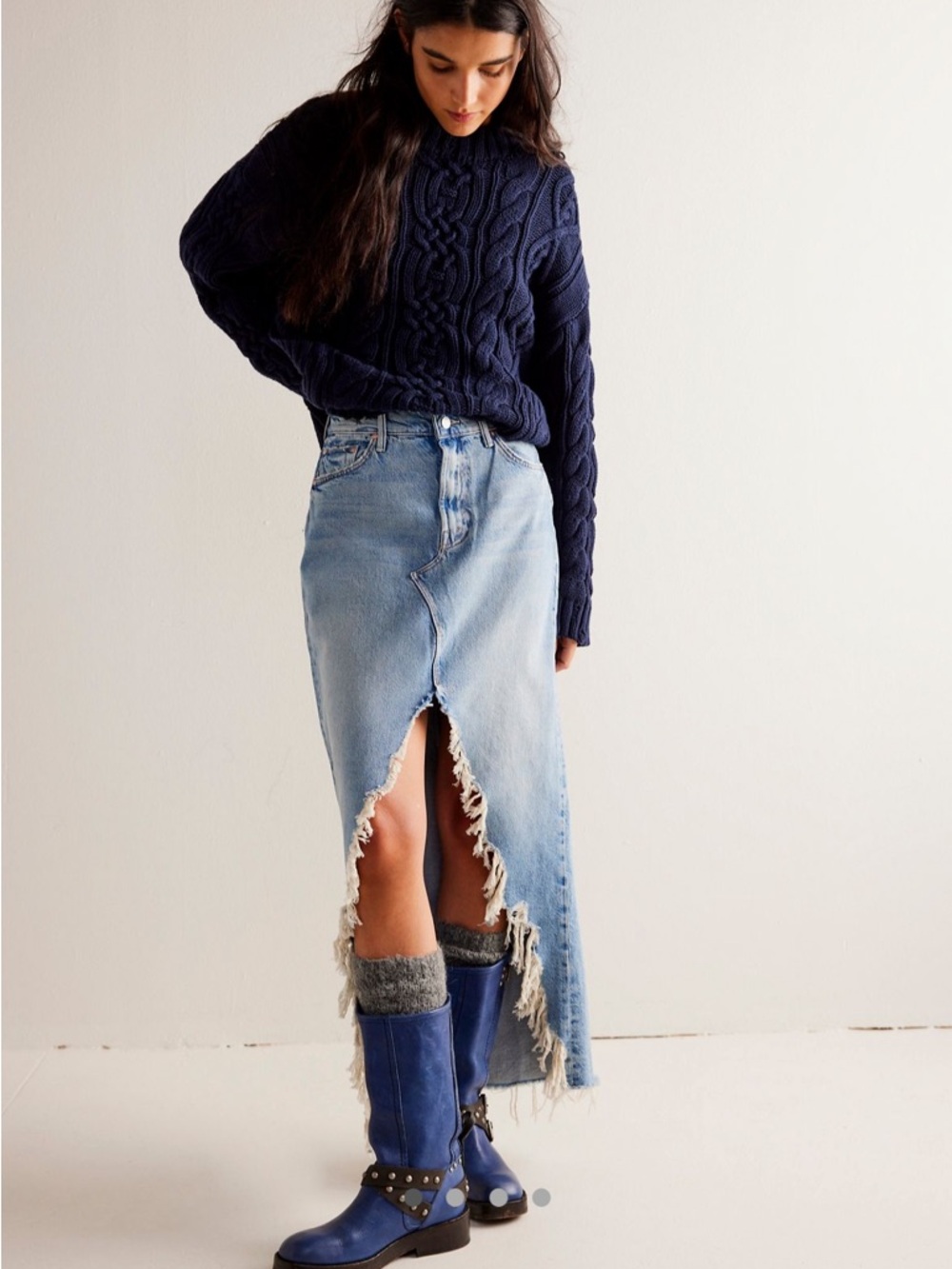 MOTHER Light Blue High-Slit Frayed Denim Skirt